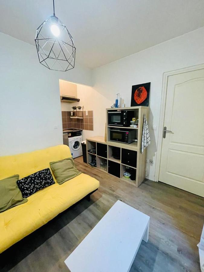 Appartement En Plein Coeur Du 10Eme Et Proche De Plusieurs Gares Parigi Esterno foto